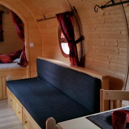 Camping De La Pelouse Jaulny Quarto foto
