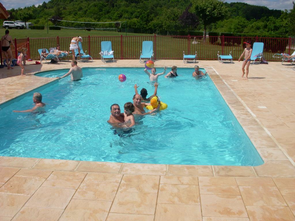 Camping De La Pelouse Jaulny Exterior foto