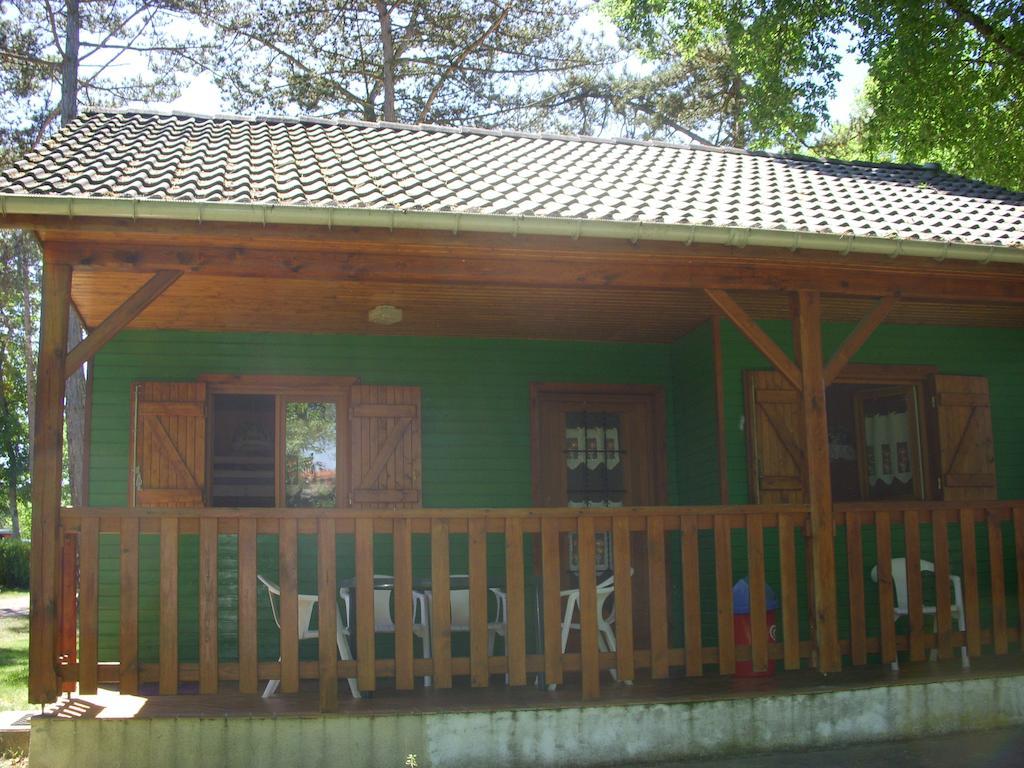 Camping De La Pelouse Jaulny Exterior foto